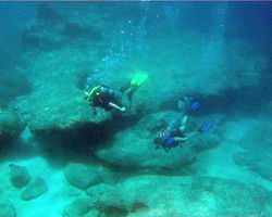 Scuba Divers at Sharks Cove Hawaii