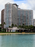 Northwest Waikiki Hotels: Aqua Ilikai Hotel & Suites Overlooking Hilton Lagoon