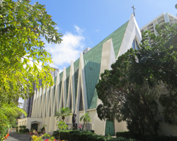 Father Damien Museum is in front of Saint Augustine by the Sea Church