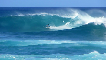 Kahea Hart Races Across a Big, Clean Wave Face at the 2013 World Cup of Surfing, Vans Triple Crown of Surfing