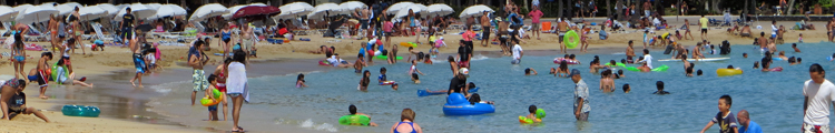 Waikiki Beach Crowd2