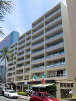 Central Waikiki Hotels: Outrigger Regency on Beachwalk