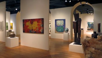 Hawaii State Art Museum Has a Beautiful, Open and Inviting Gallery Design