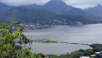 Windward Oahu Scenic Drive: Kahaluu Fish Pond